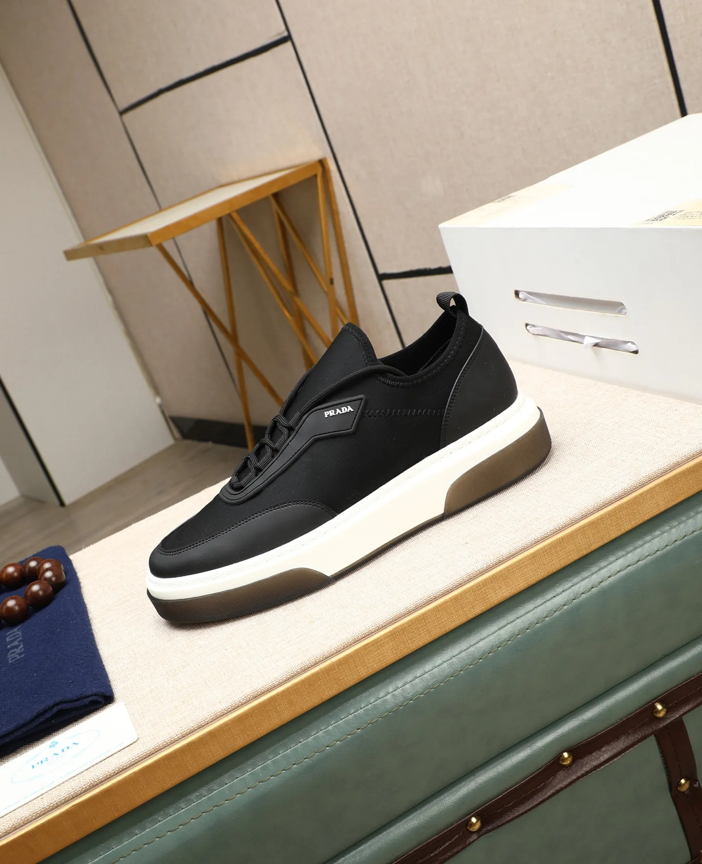 Men's shoes 💰580 [PRADA] Prada - High-end quality original order - Upper: 🔝 silk calfskin, brand canvas cloth, brand metal fasteners - Lining: mesh, foot pads; top-grade cowhide - Outsole: ultra-light TPU foam; molded outsole - Ultra-high quality control·Fine workmanship: highlighted (high-end·luxury·grade) -Size: 38-44 (45 can be customized) Wang